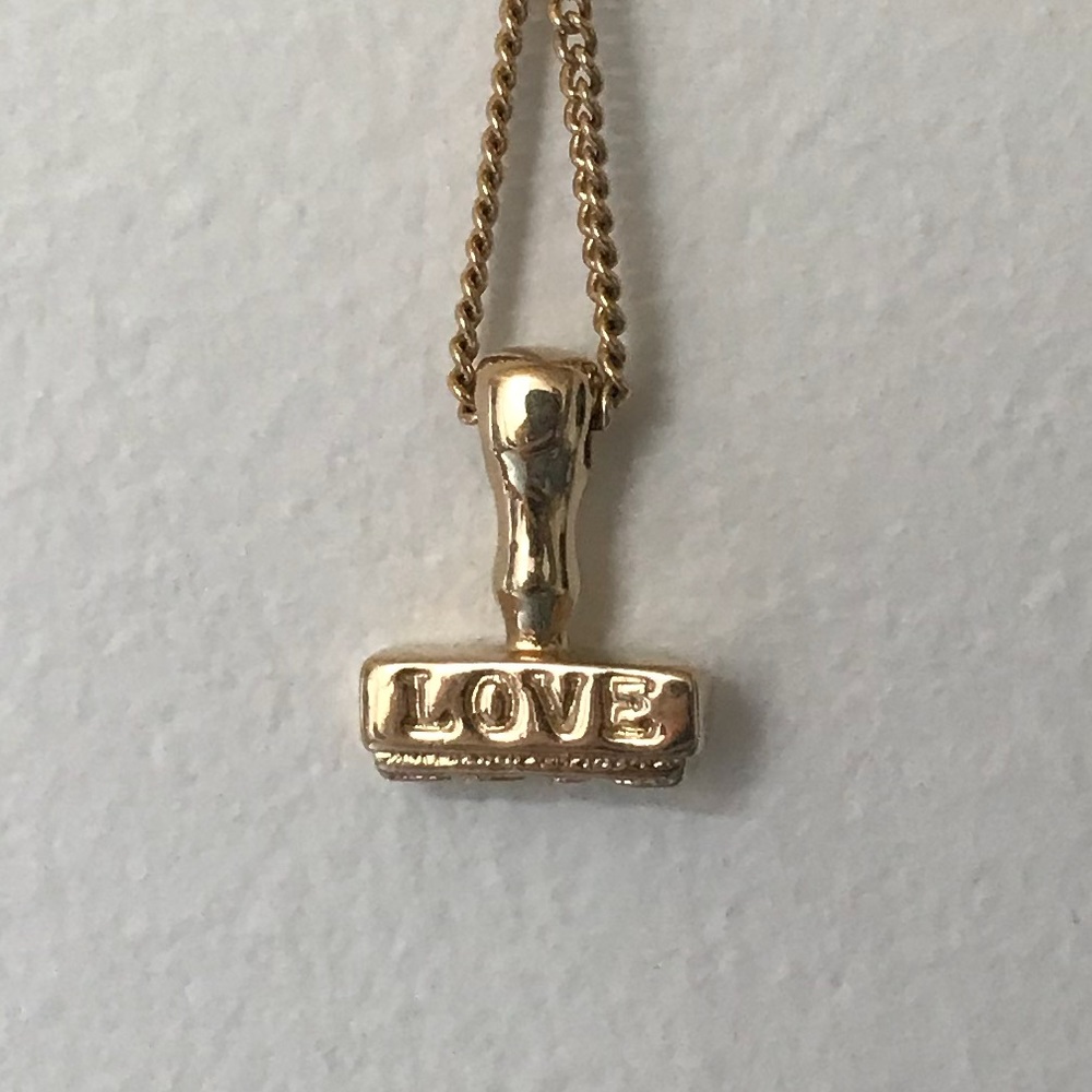 Avon love stamp necklace 1/20 14k valentine 💕